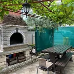 Apartment And Room Josip 2007